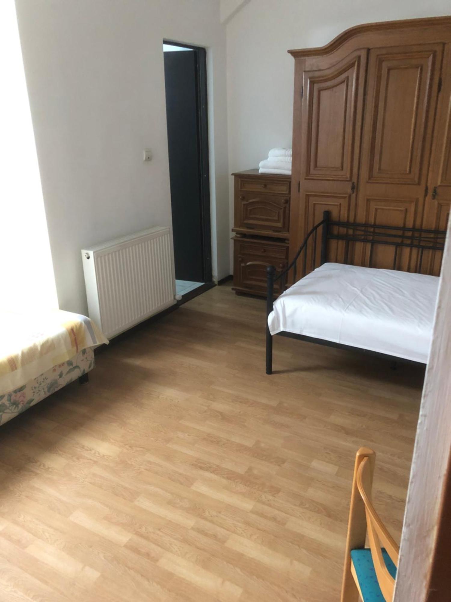 Pensiunea Residence Râmnicu Vâlcea Екстериор снимка